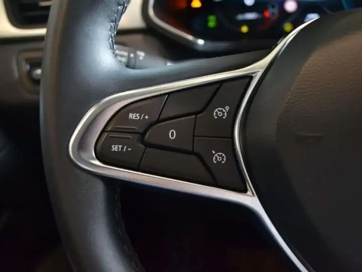 Renault Captur 2022, foto 18