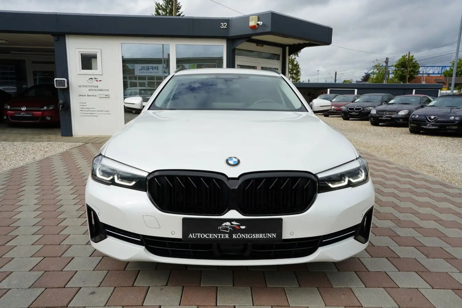 BMW 520 d*xDrive*1.Hand*Leder*LED*AHK*Kamera*Ambiente Blanco - 2