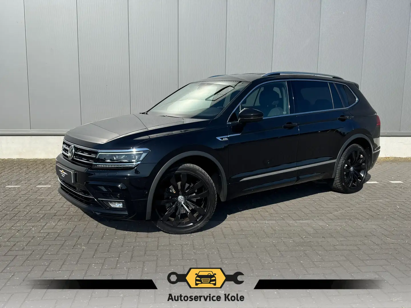 Volkswagen Tiguan Allspace 1.5 TSI * R-Line * Camera * Trekhaak * Visueel Coc Schwarz - 1