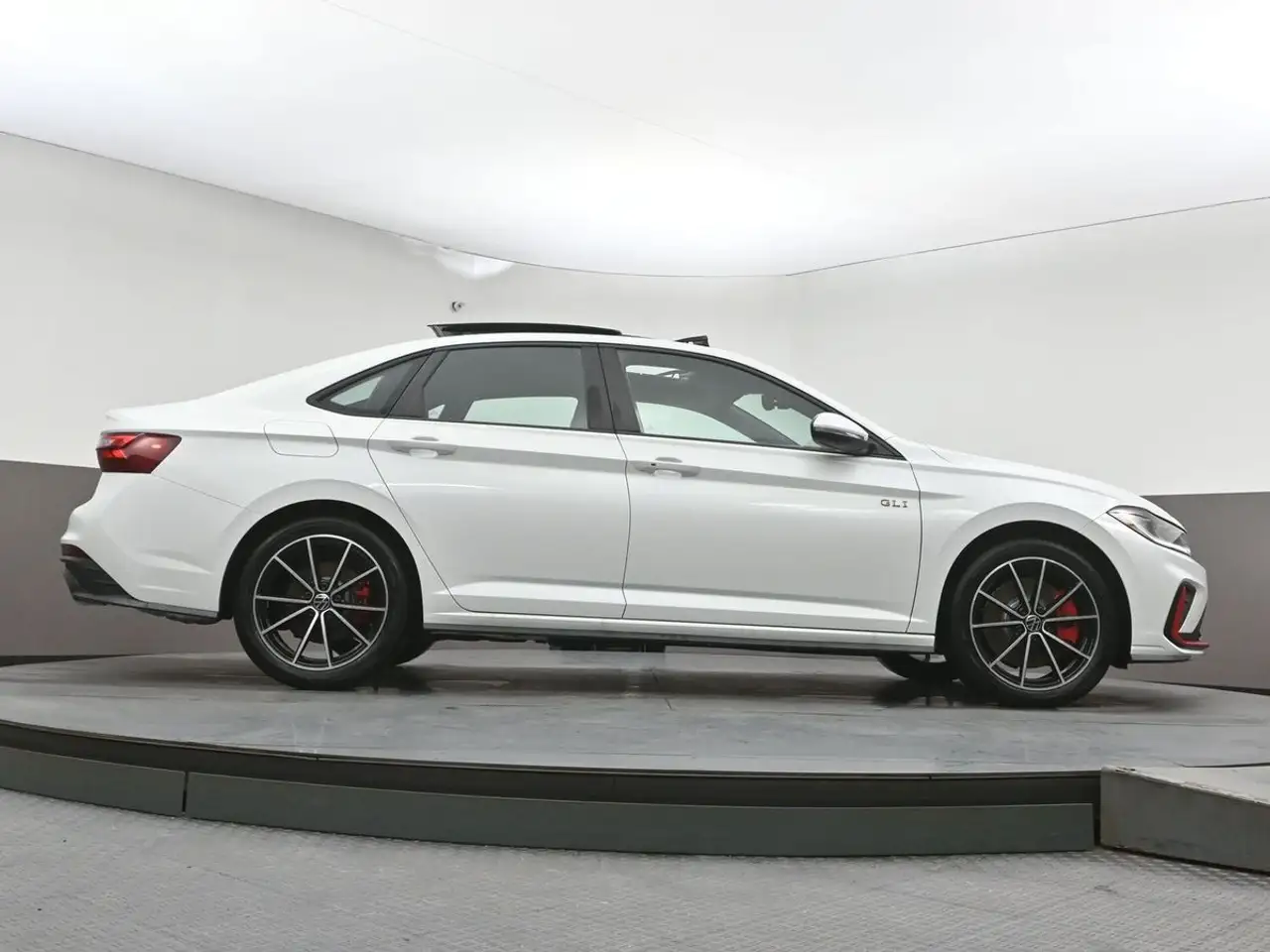Volkswagen Jetta снимка Volkswagen Jetta