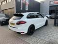 Porsche Cayenne 4.8 GTS Sport Airco PDC NAP APK Weiß - thumbnail 4