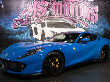 812 Superfast 6.5 V12 800ch