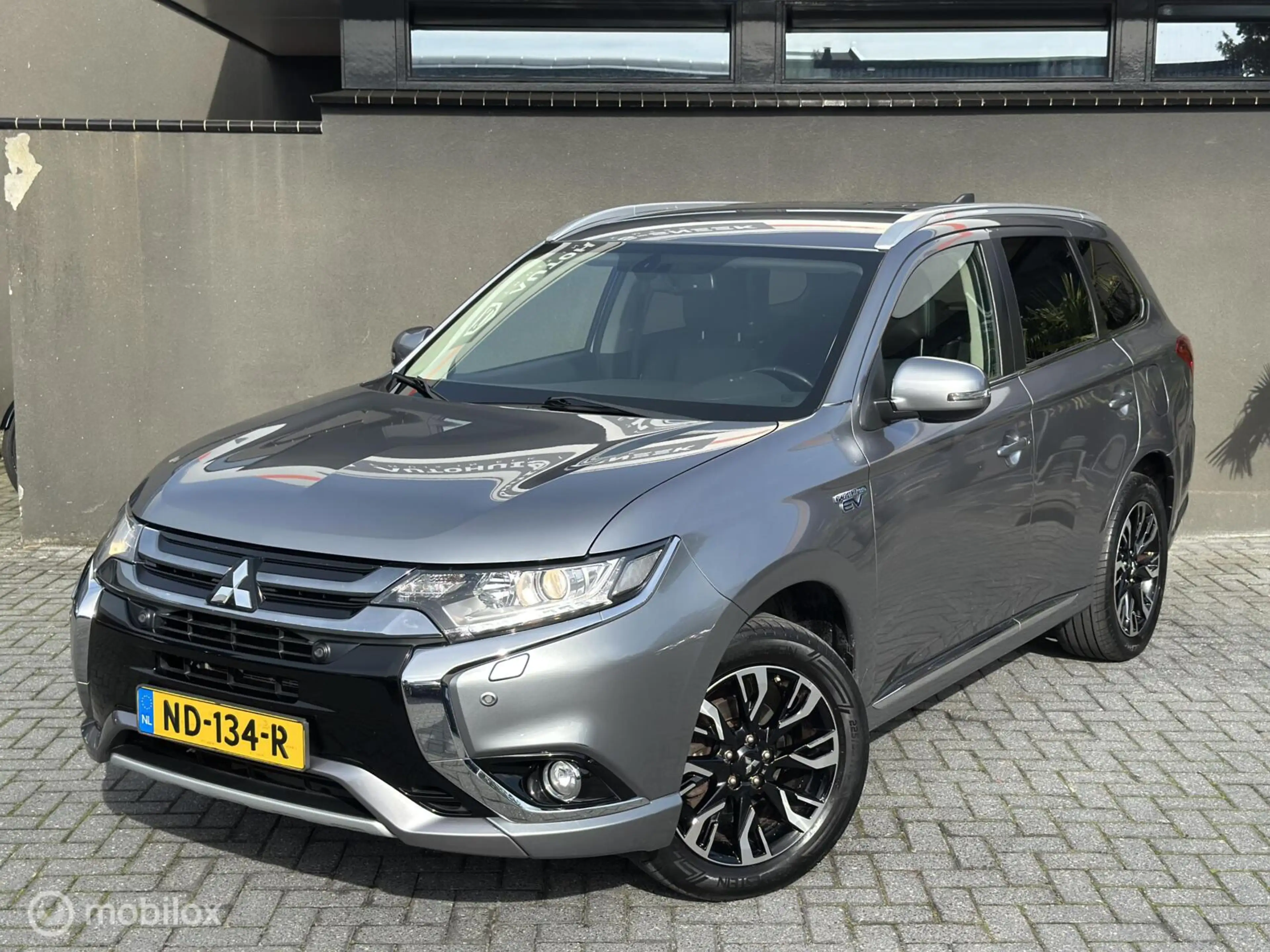 Mitsubishi Outlander 2.0 PHEV Executive|4WD|Camera|Trekhaak| — photo 3