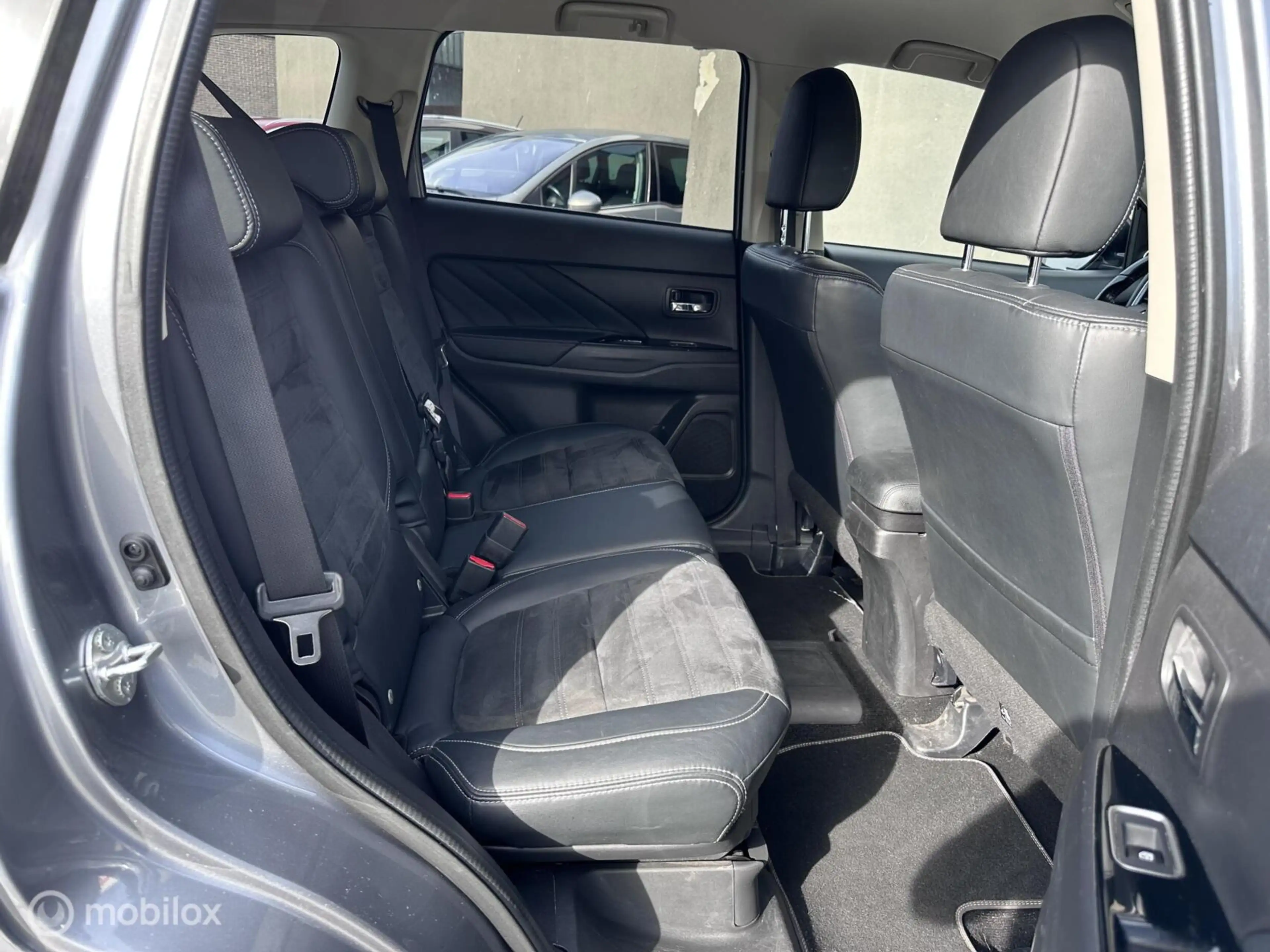 Mitsubishi Outlander 2.0 PHEV Executive|4WD|Camera|Trekhaak| — photo 15