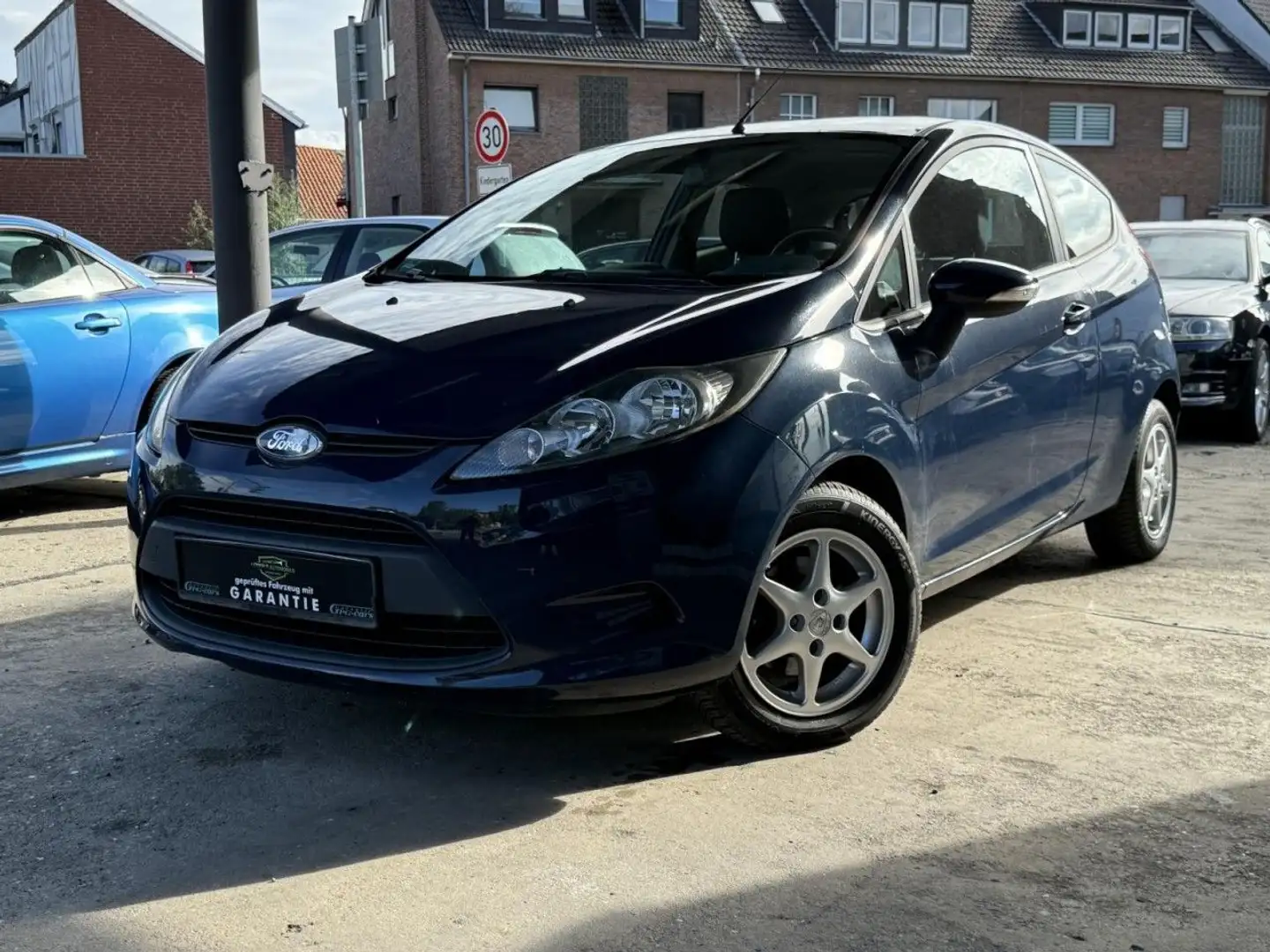 Ford Fiesta Trend*1-Hand*Klima*Alus*Servo*E-Fenster* Blau - 1