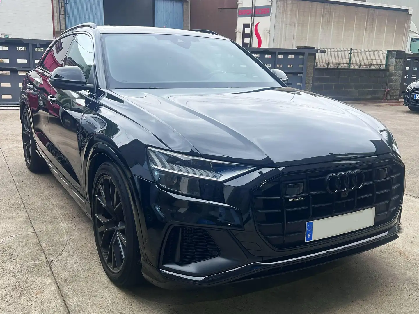 Audi Q8 Q8 55 TFSI Black line quattro tiptronic Black line plus Negro - 1