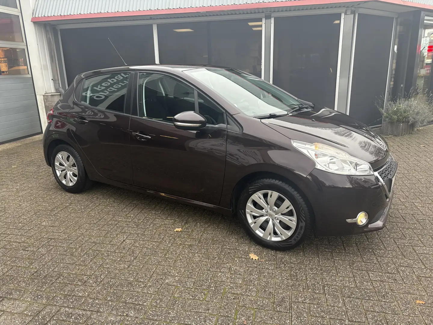 Peugeot 208 1.2 VTi Active Noir - 2