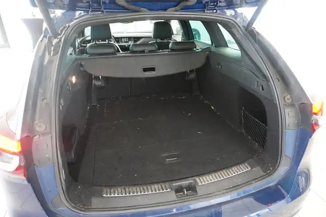 Opel Insignia view 9