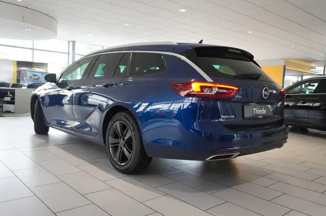 Opel Insignia view 8