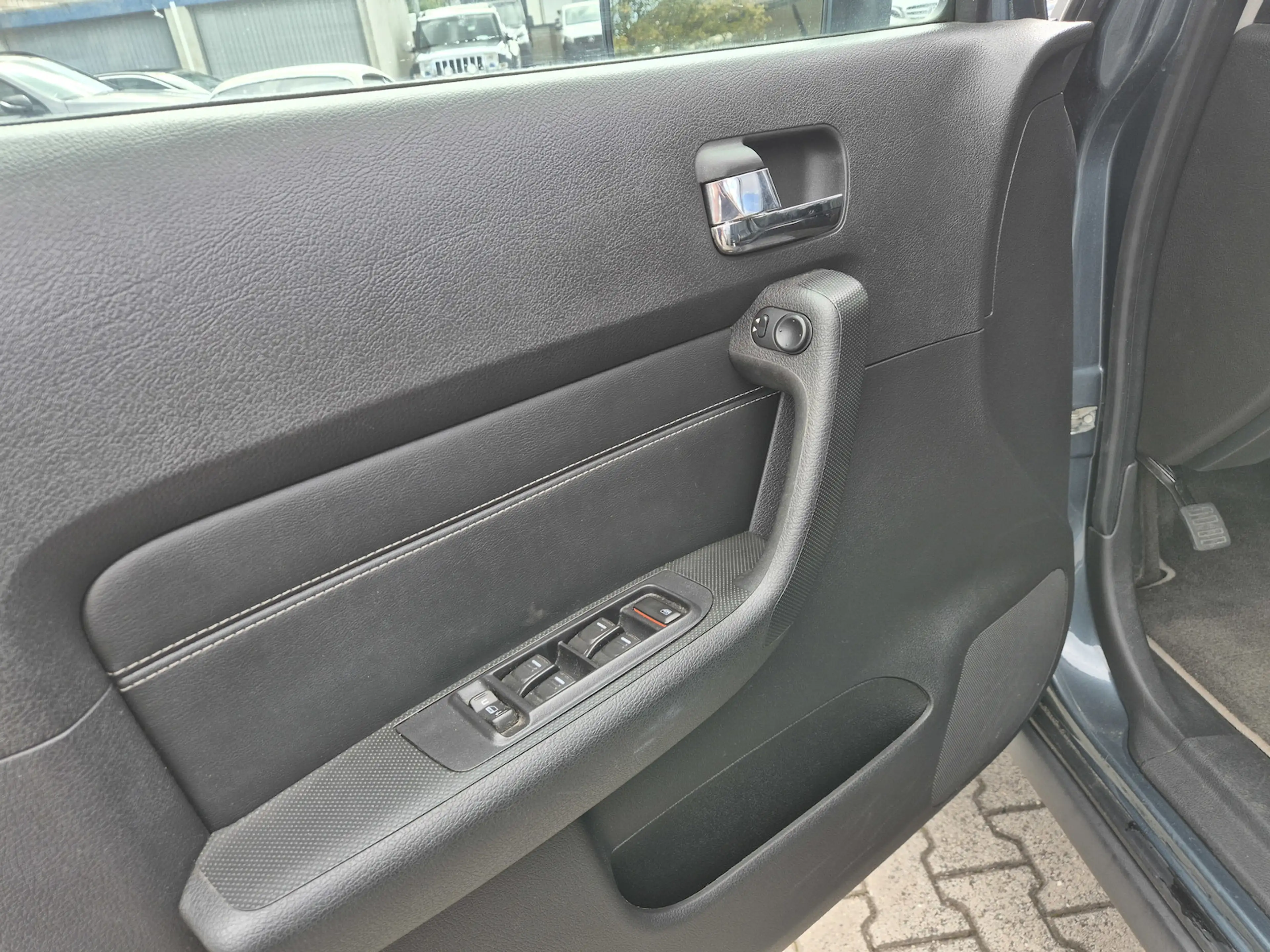 HUMMER H3 Prins Gas, Klima, Sitzheizung, Schiebedach — photo 9