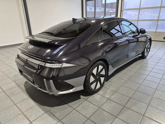 Hyundai Ioniq 6 view 5
