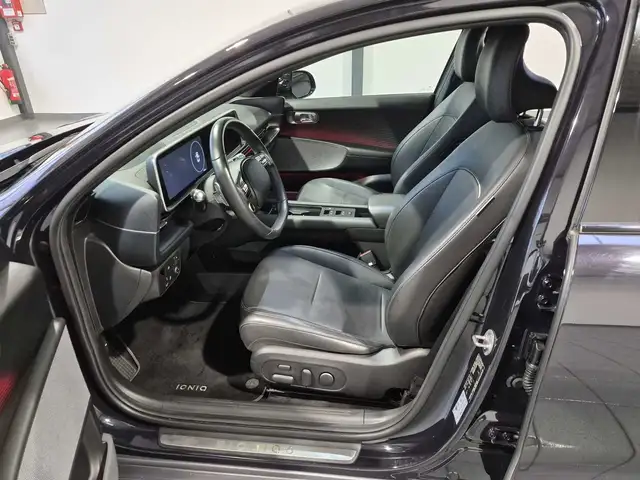 Hyundai Ioniq 6 view 8