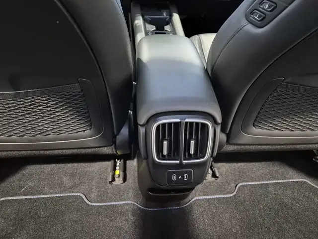 Hyundai Ioniq 6 view 13