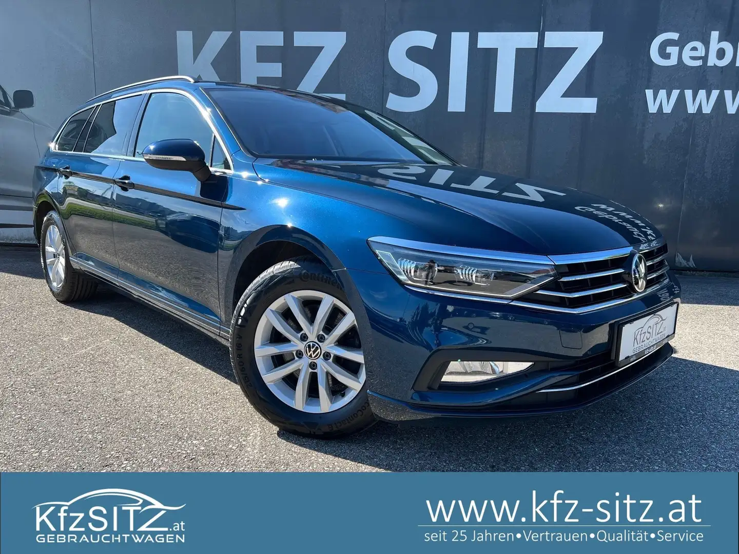 Volkswagen Passat Business 2,0 SCR TDI DSG | NP: €58.600 Blau - 1