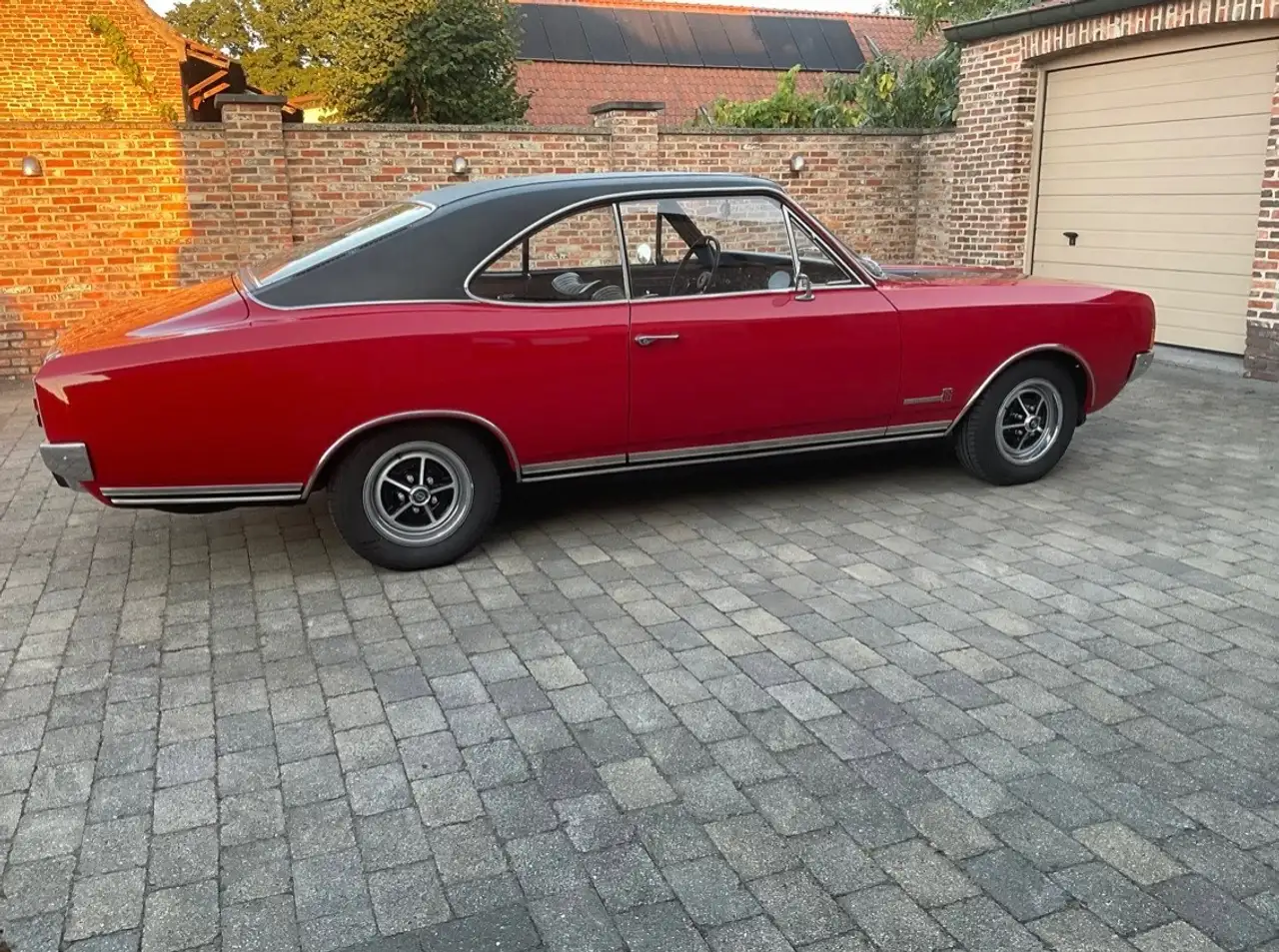 Opel Commodore GS, foto 2