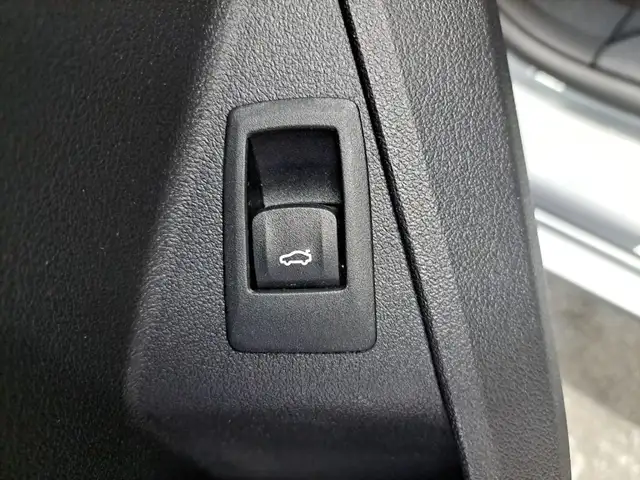 BMW 1 Series view 12