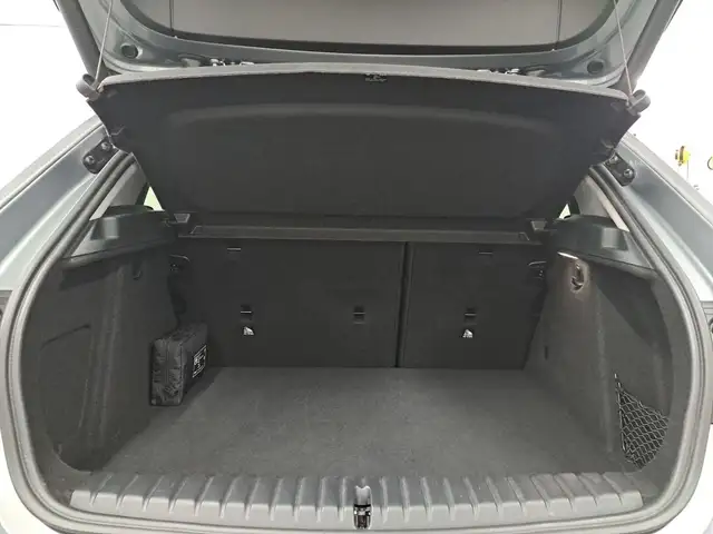 BMW 1 Series view 7