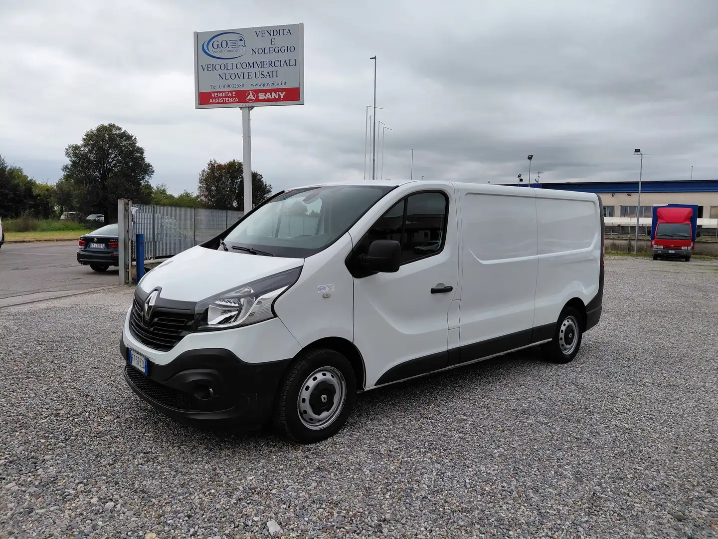 Renault Trafic PASSO LUNGO L2H1 1.6DCI 125CV Weiß - 1