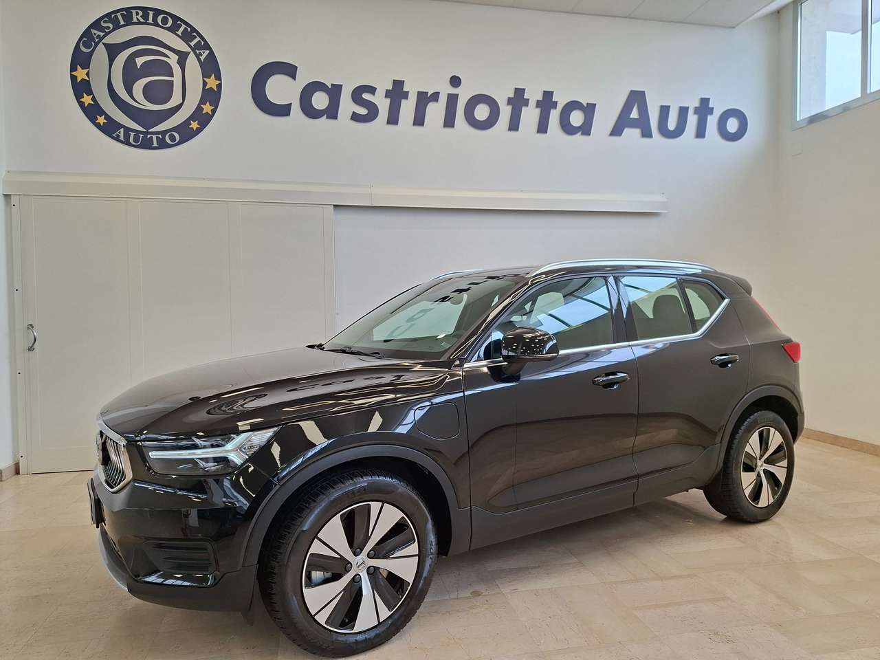 Volvo XC40 1.5 t5 phev INSCRIPTION EXPRESSION Aut 2 ANNI DI GARANZIA AYVENS