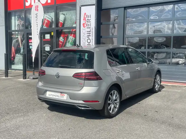 Volkswagen Golf view 5