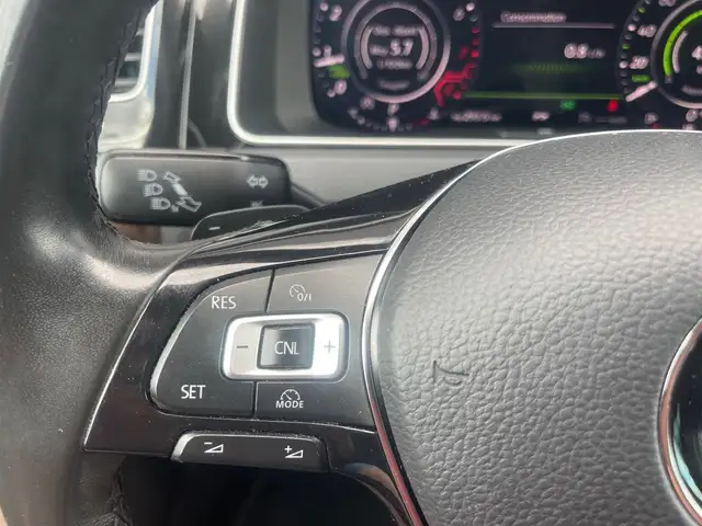 Volkswagen Golf view 14