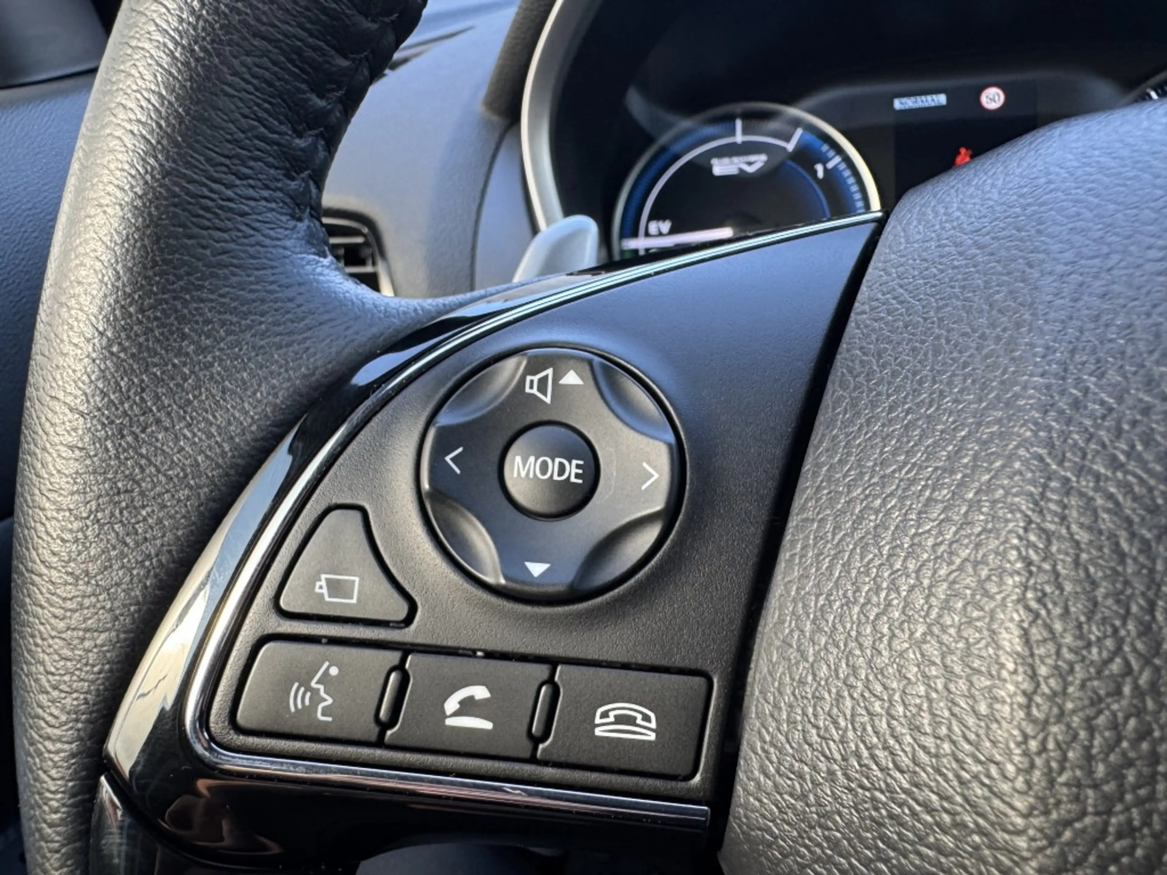 Mitsubishi Eclipse Cross 2.4 PHEV Executive — photo 17