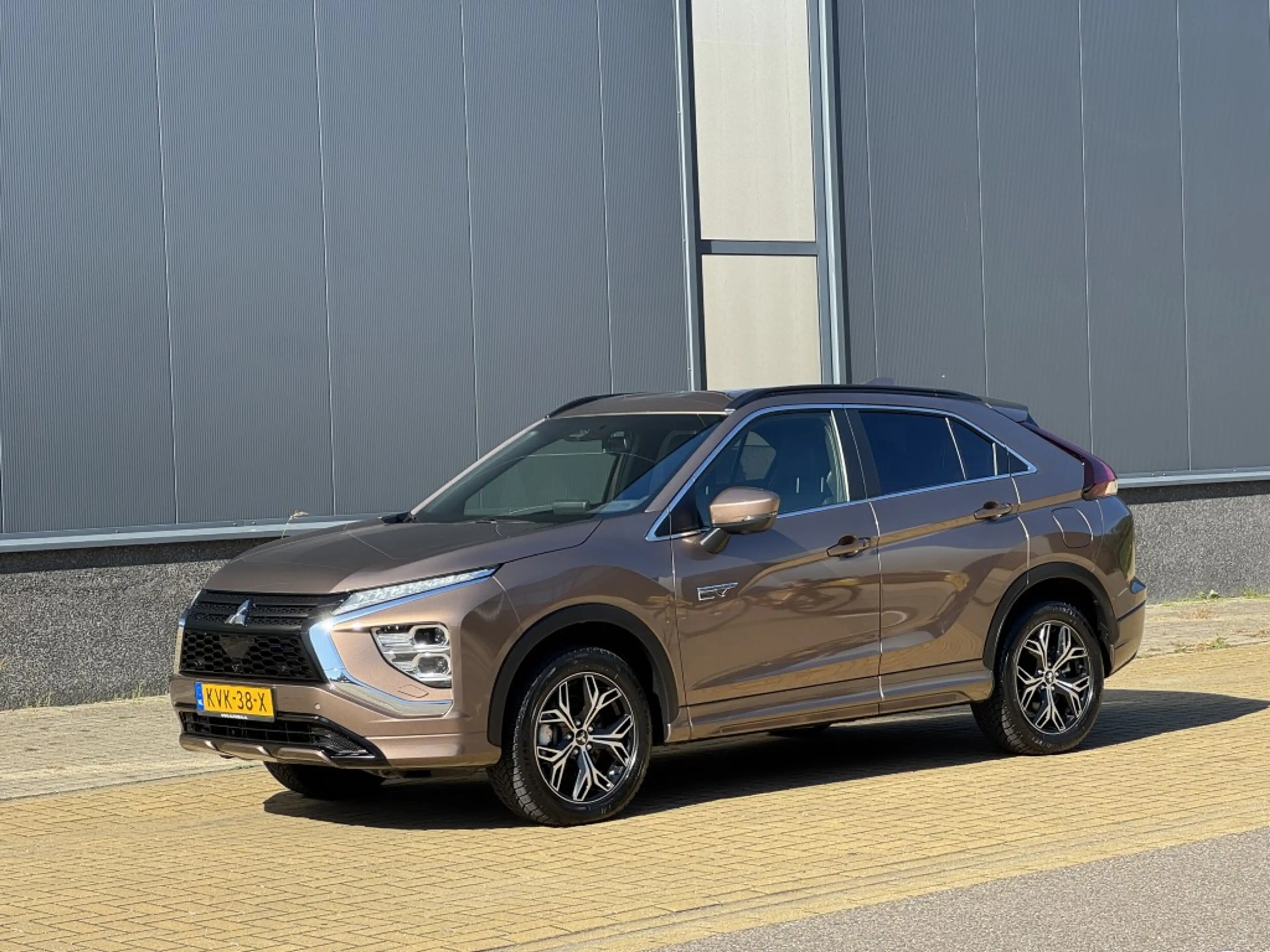 Mitsubishi Eclipse Cross 2.4 PHEV Executive — photo 6