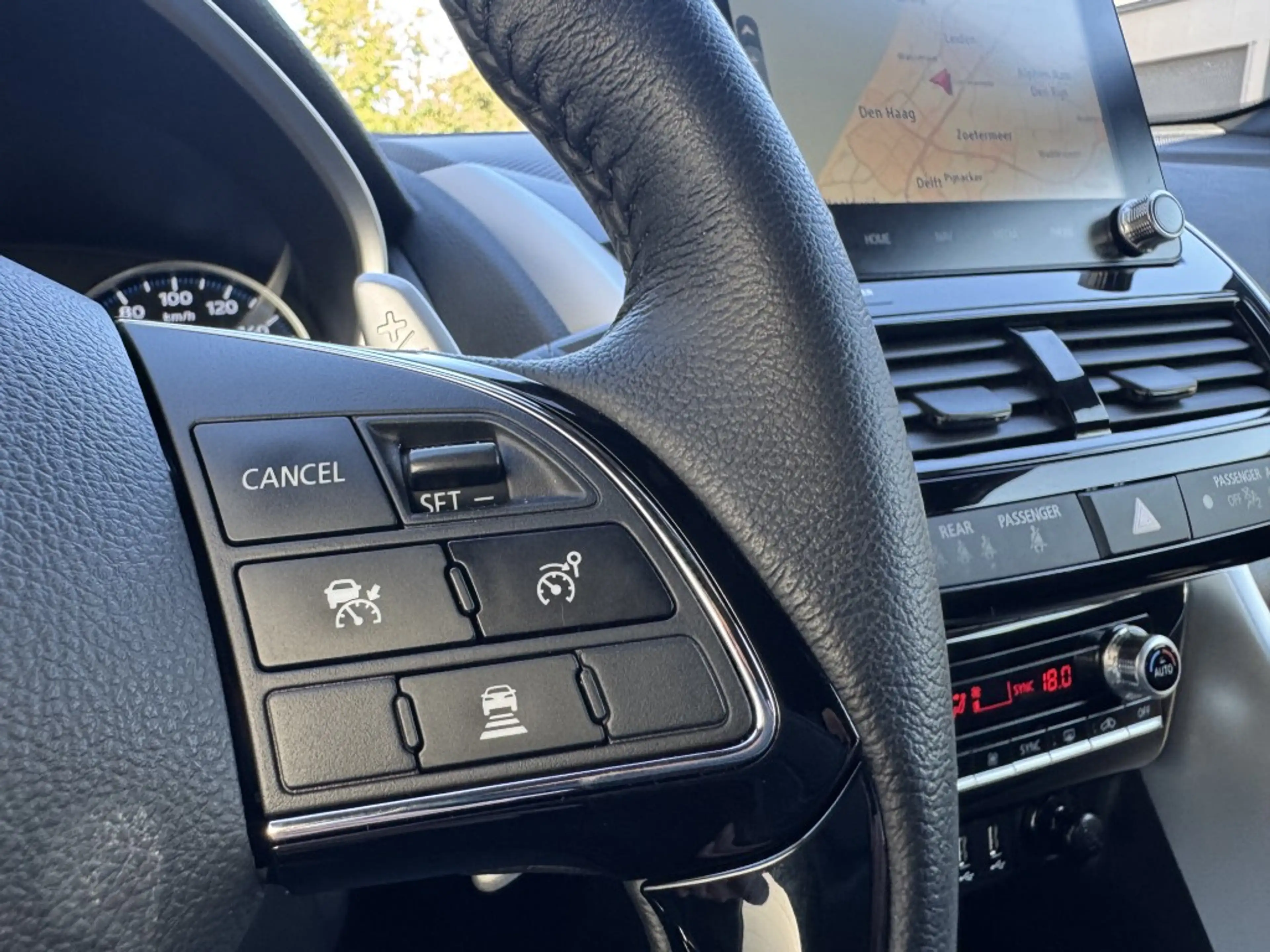 Mitsubishi Eclipse Cross 2.4 PHEV Executive — photo 16