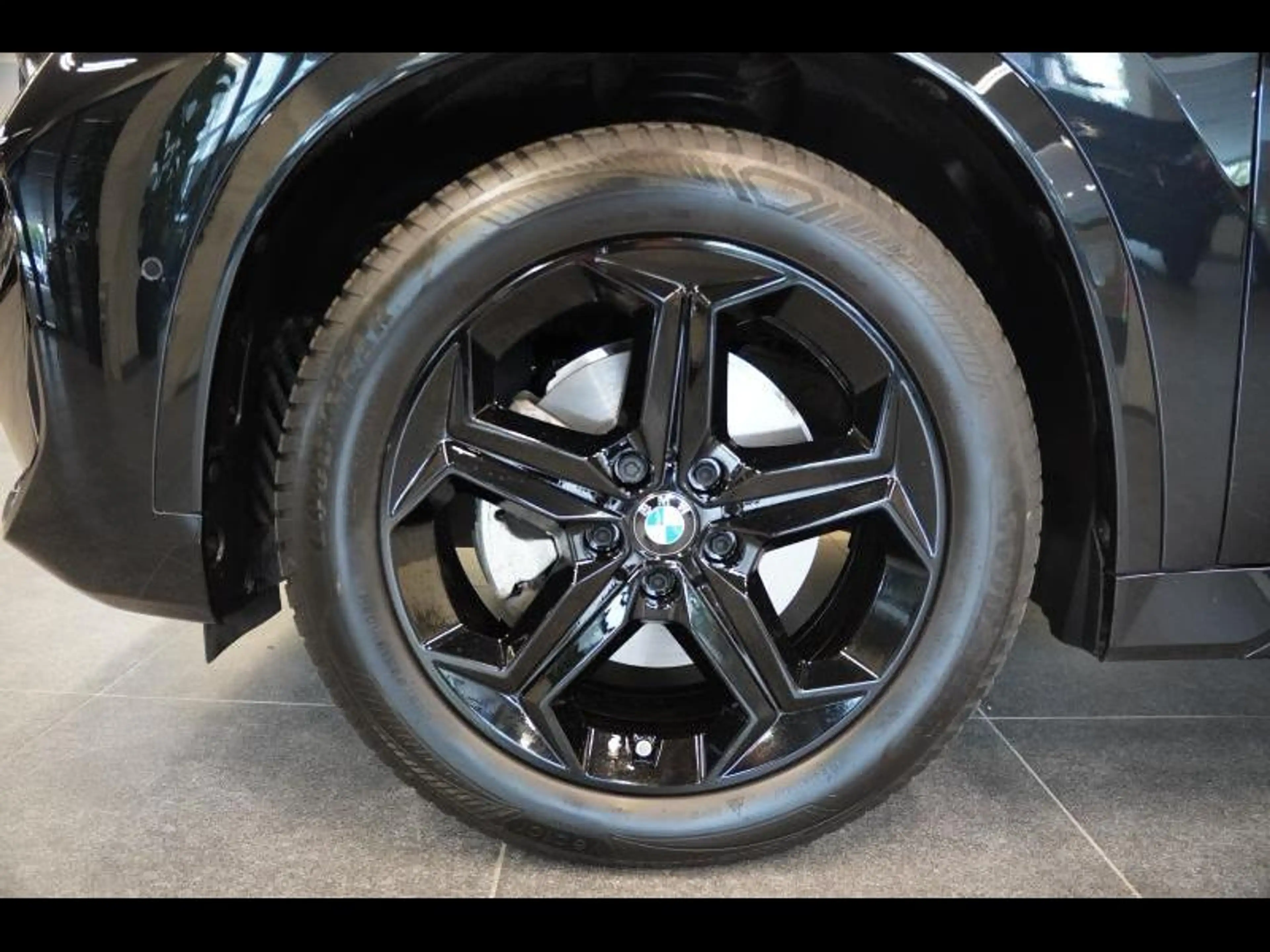 BMW iX1 M PACK PANORAMADAK DIRIVE ASSIST PLUS HARMANARDON — photo 8