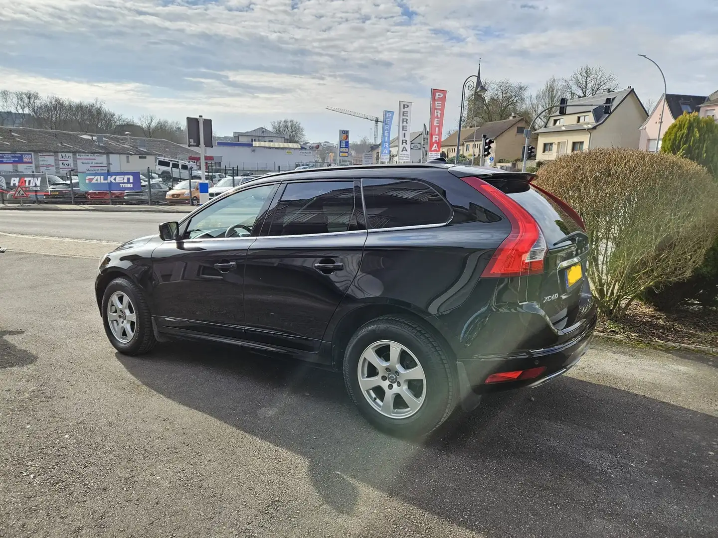 Volvo XC60 XC60 D4 AWD Geartronic Momentum Noir - 2