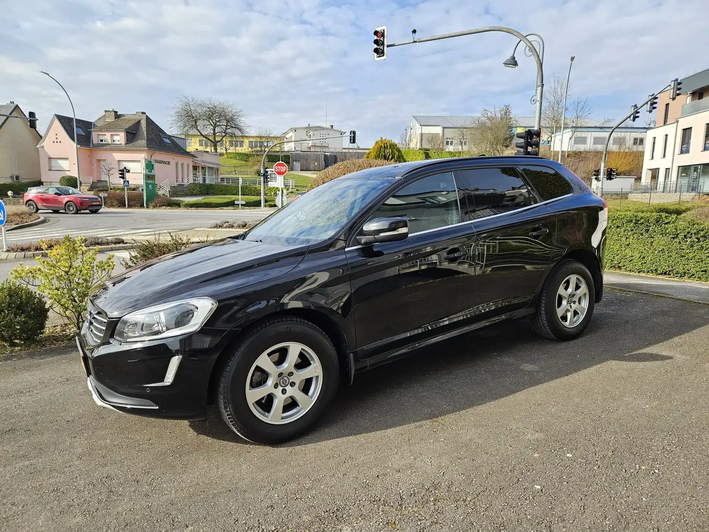 Volvo XC60 XC60 D4 AWD Geartronic Momentum Noir - 1