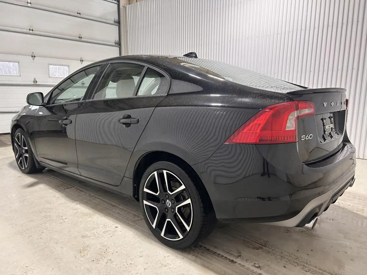 Volvo S60 снимка Volvo S60