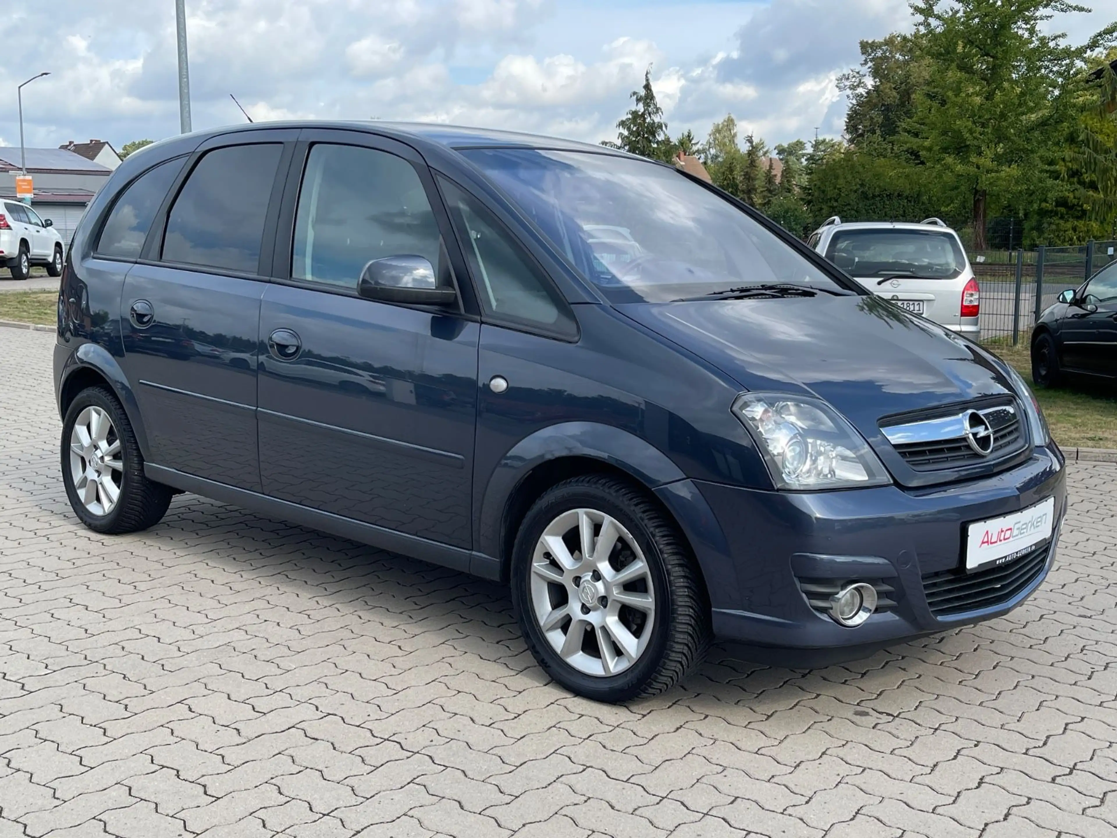 Opel Meriva 1.8 Automatik Innovation "110 Jahre" 2HD — photo 4