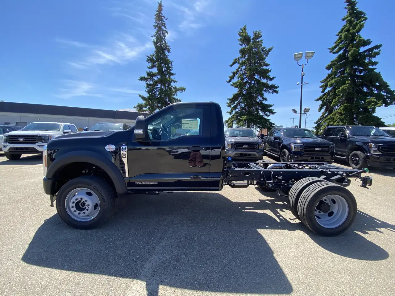 Ford F-550 Super Duty снимка Ford F-550 Super Duty