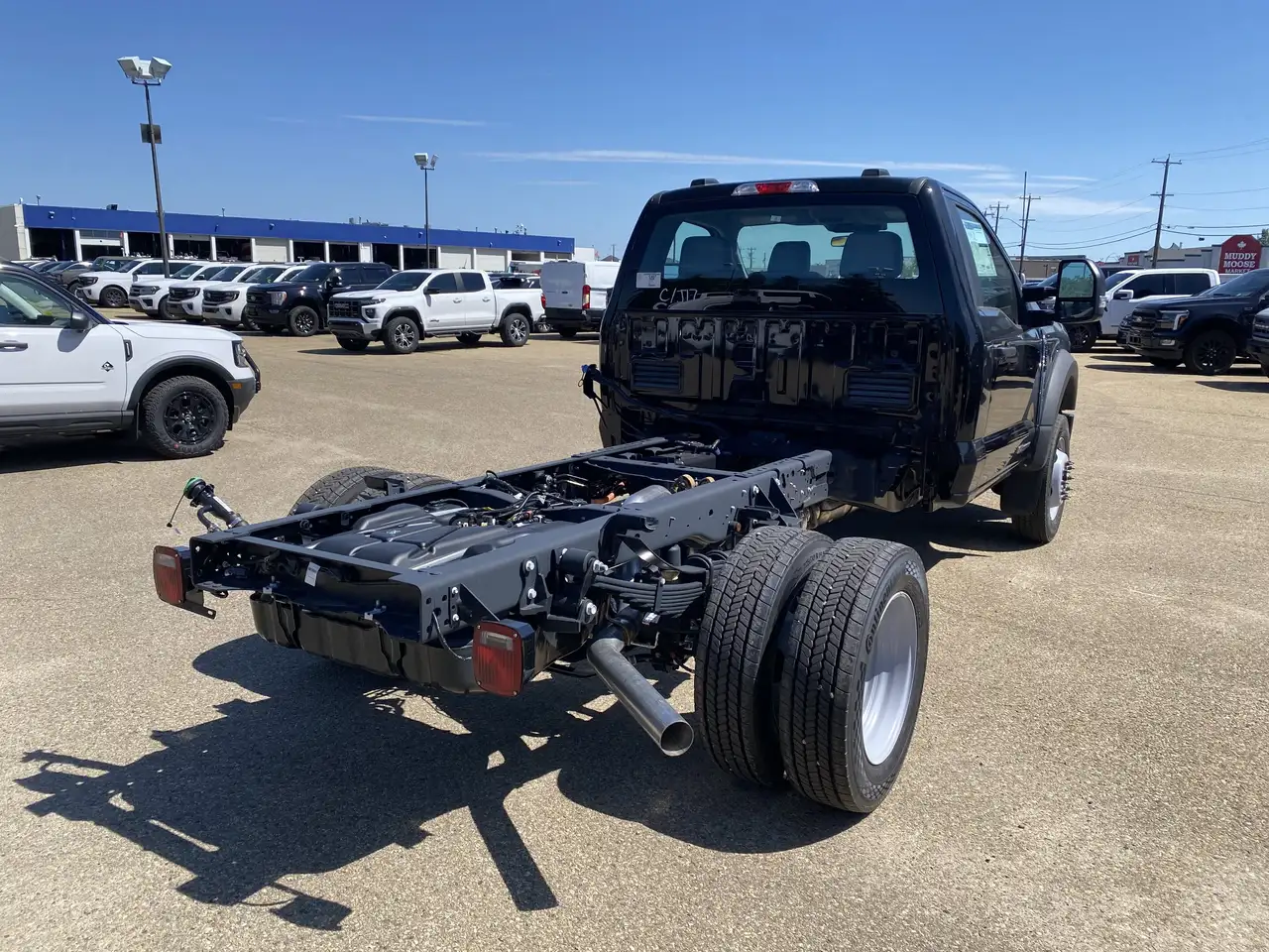Ford F-550 Super Duty снимка Ford F-550 Super Duty