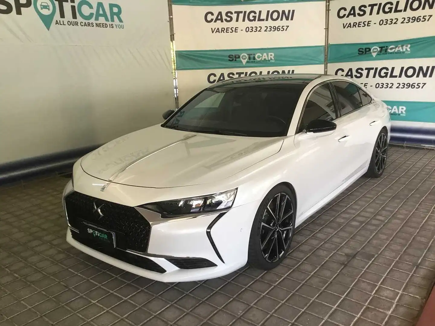 DS Automobiles DS 9 Rivoli+ 1.6 E-Tense 360 cv 4x4 - Usata Bianco - 1