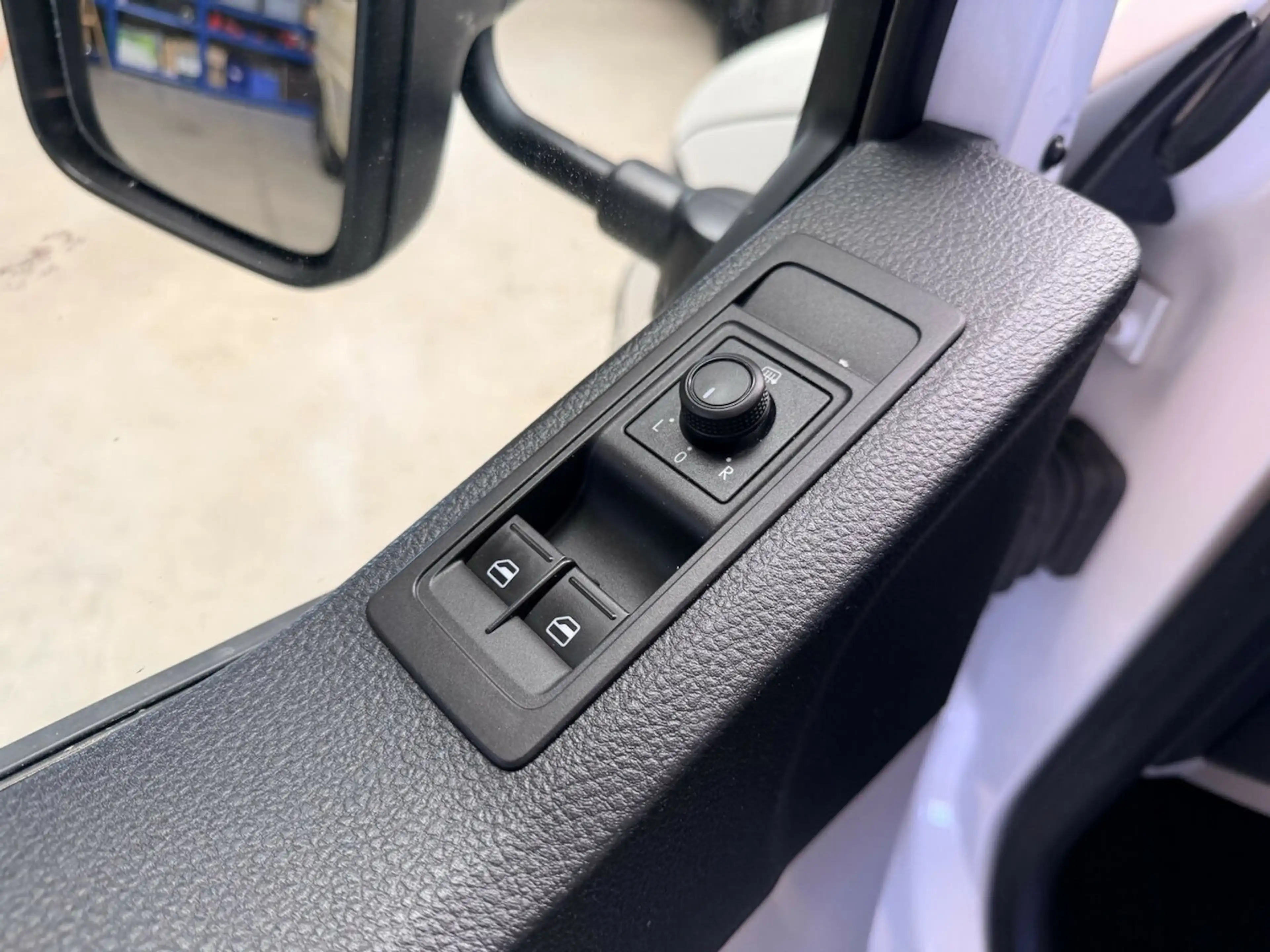 Volkswagen T6 Transporter Doka 2.0 TDI 4Motion Klima AHK 1. Hand — photo 14
