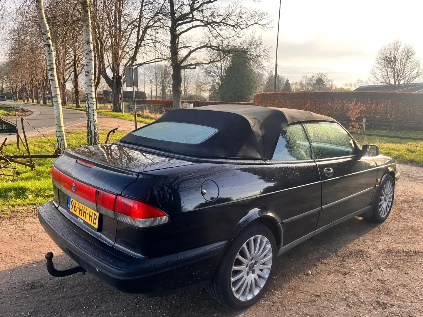 Saab 900 Cabrio 2.3 SE Schwarz - 2