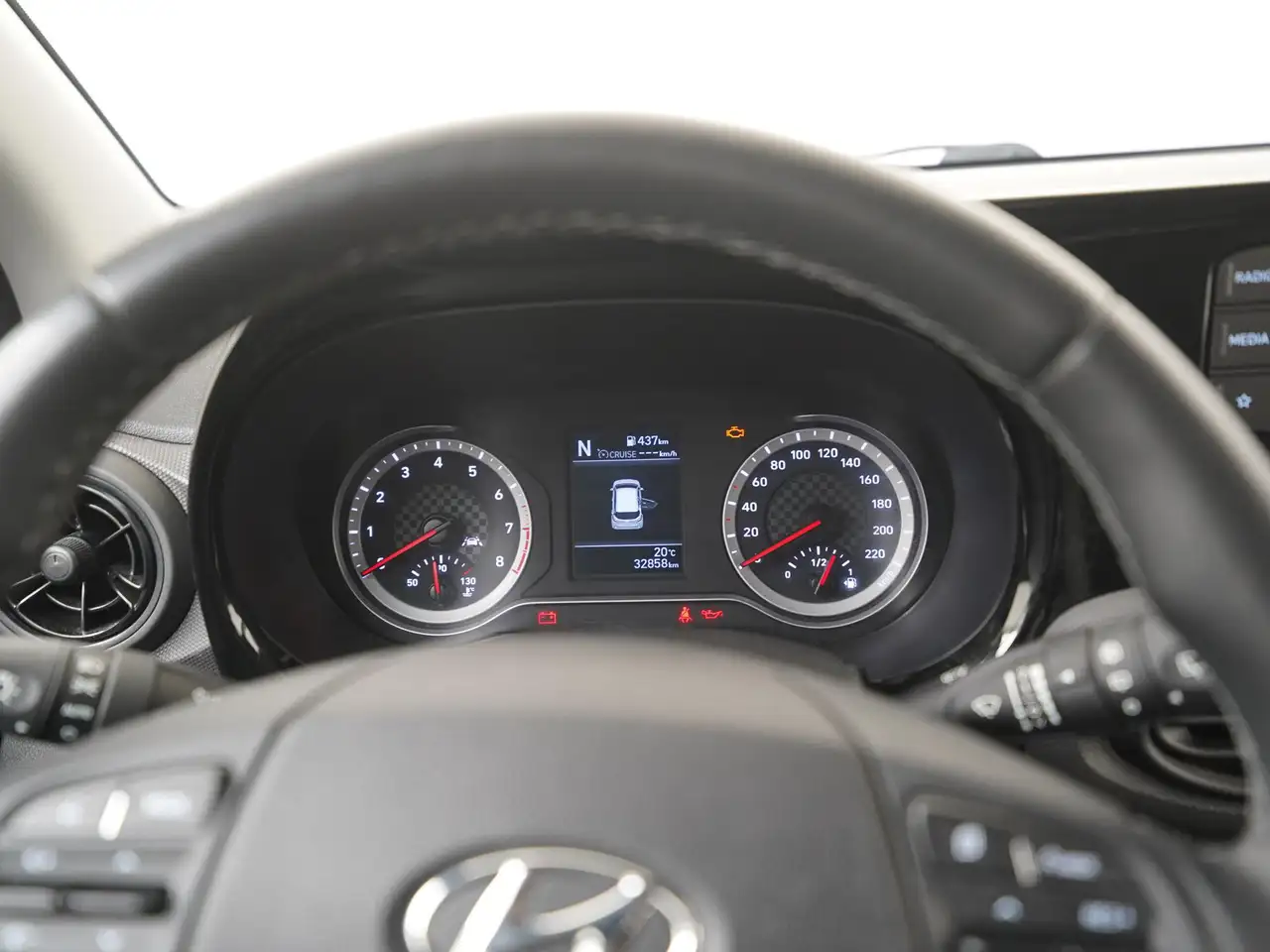 Hyundai i10 1.0 Trend Automaat Stoel & Stuurverwarming Zon, миниатюра 8
