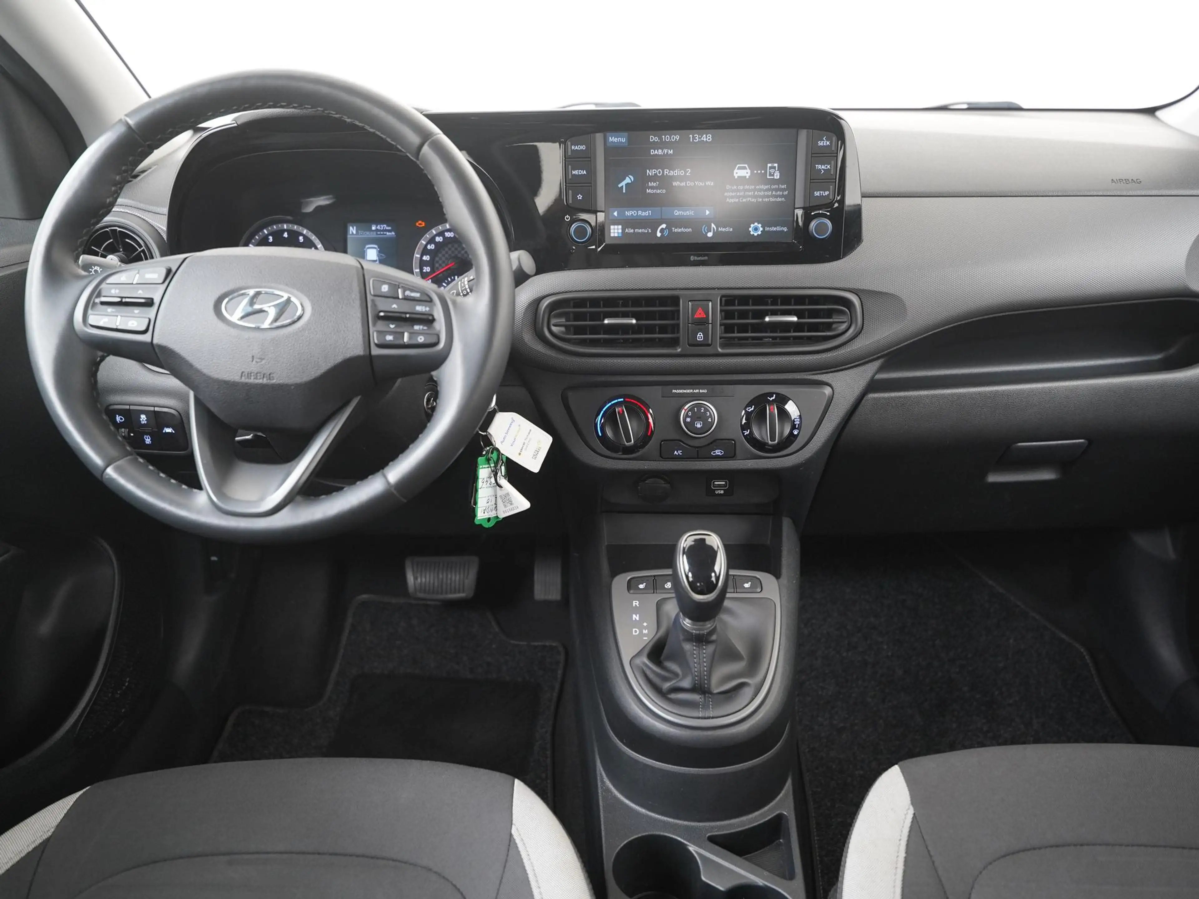 Hyundai i10 1.0 Trend Automaat | Stoel & Stuurverwarming | Zon — photo 5