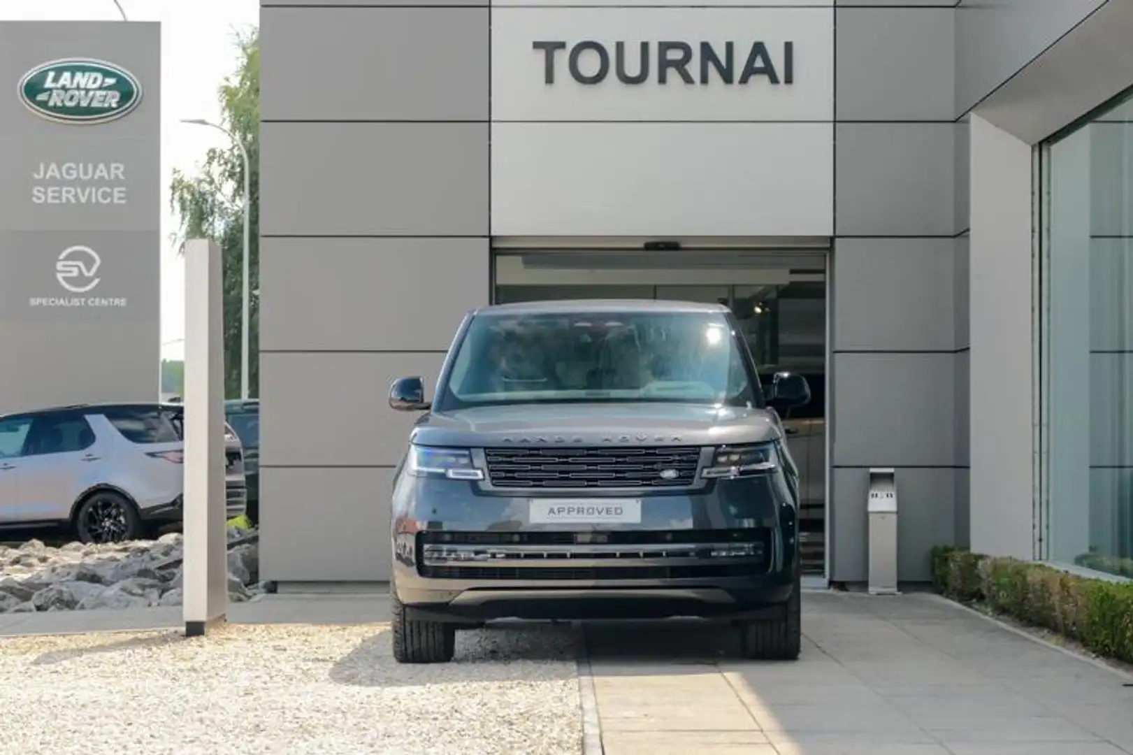 Land Rover Range Rover SWB P460e HSE AWD Auto. 25MY Grijs - 2