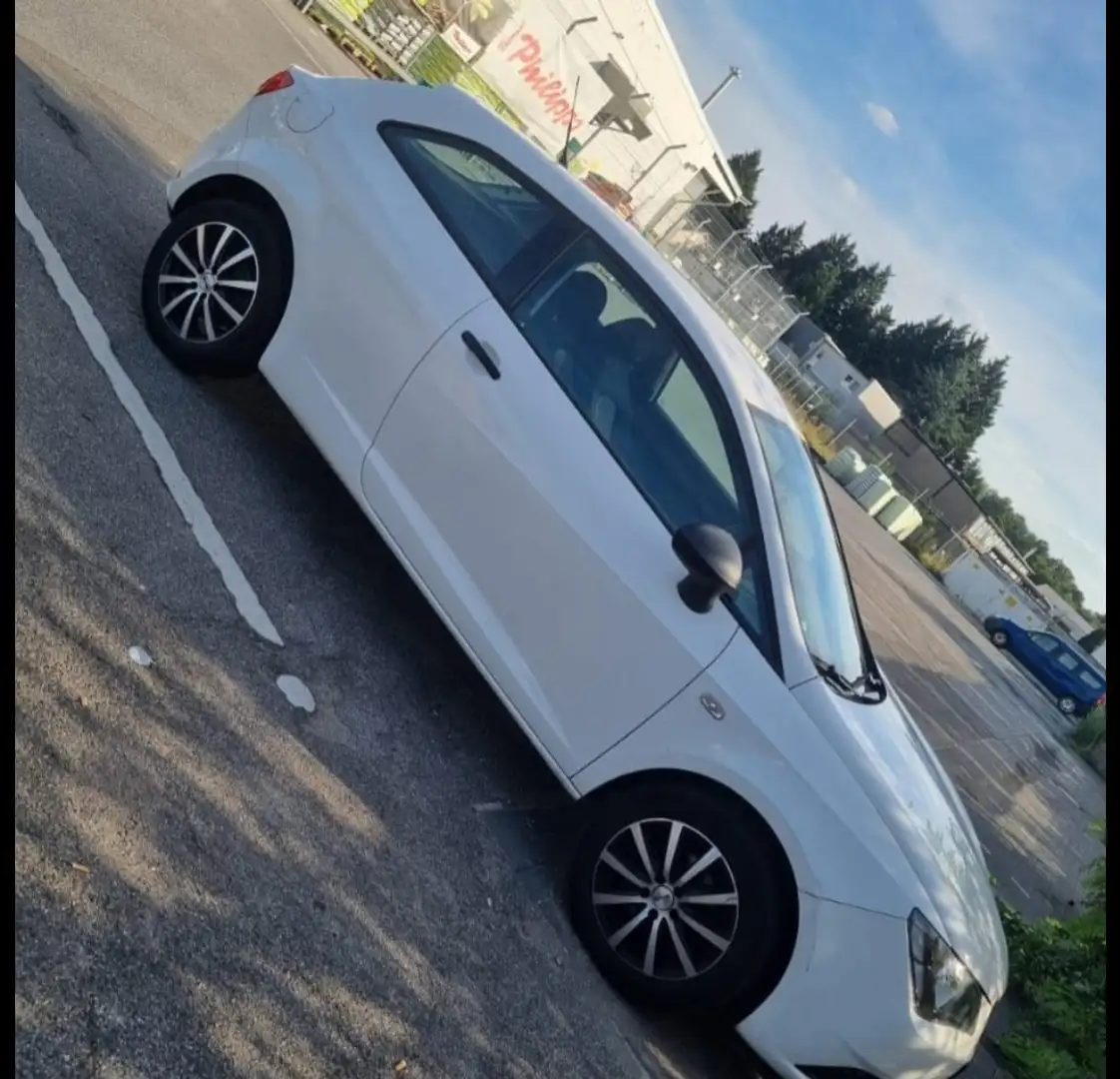 SEAT Ibiza Ibiza SC 1.0 MPI Weiß - 1