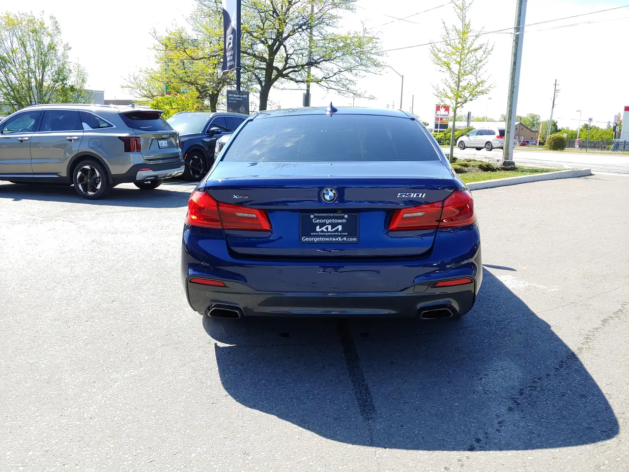 BMW 5 Series снимка BMW 5 Series