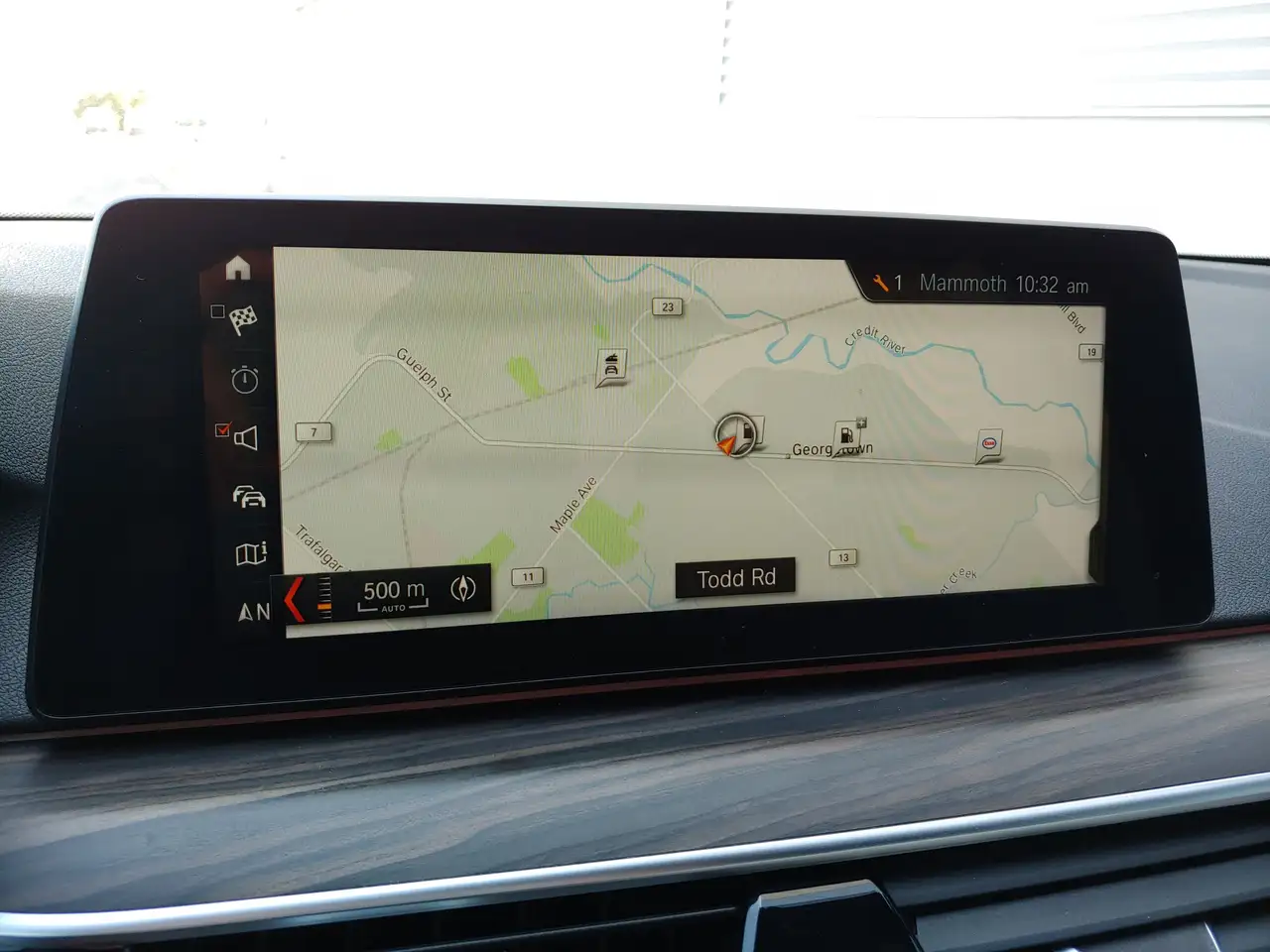 BMW 5 Series снимка BMW 5 Series