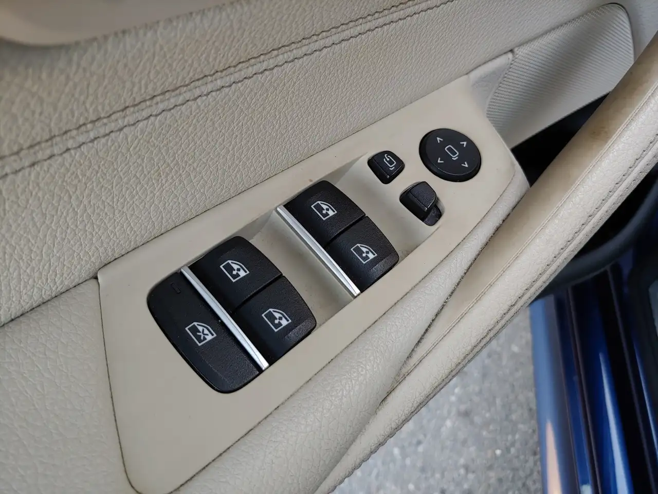 BMW 5 Series снимка BMW 5 Series