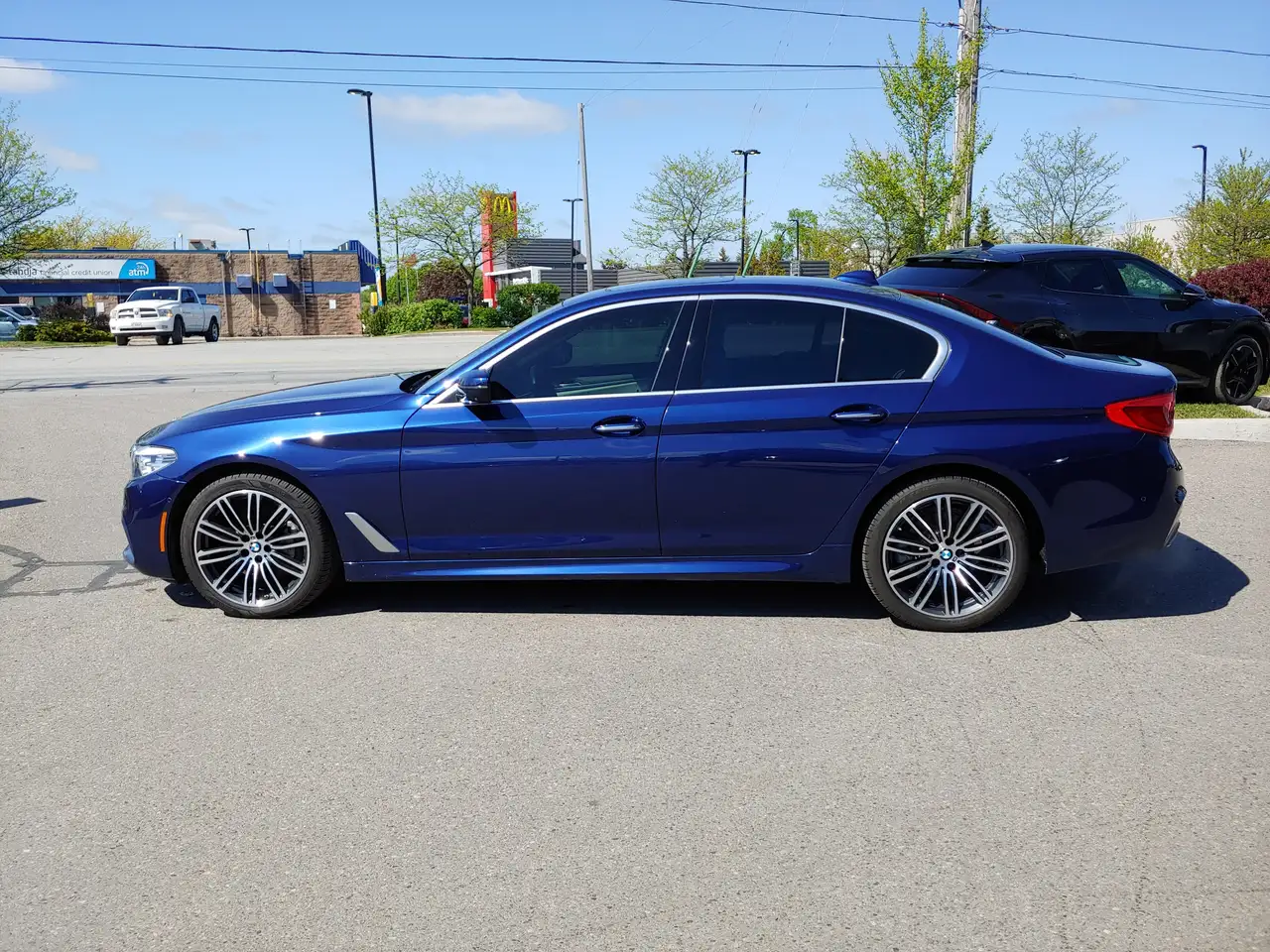 BMW 5 Series снимка BMW 5 Series