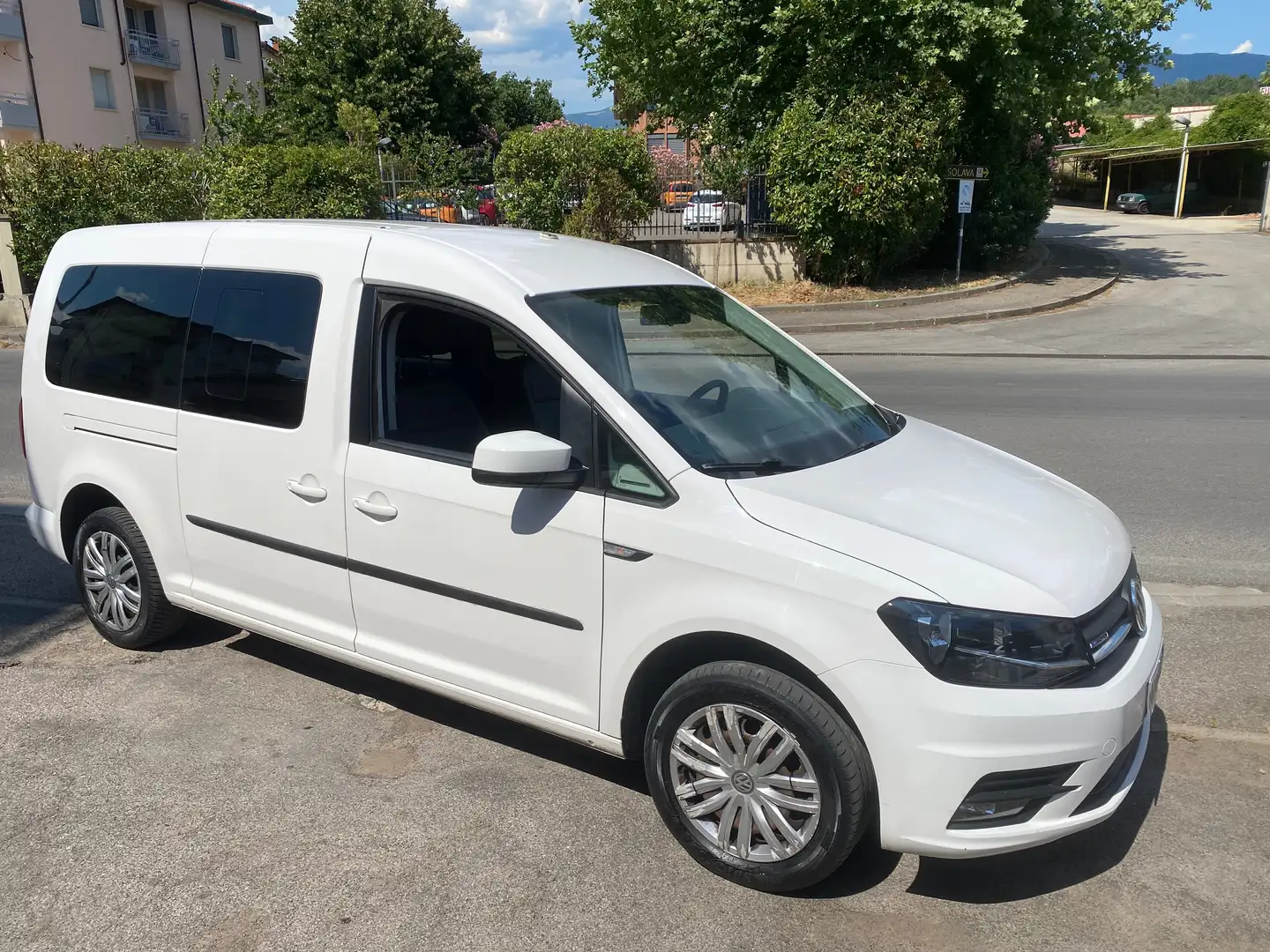 Volkswagen Caddy 1.4 benzina metano 7posti Bianco - 2