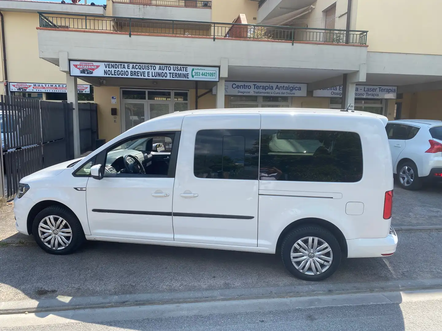 Volkswagen Caddy 1.4 benzina metano 7posti Bianco - 1