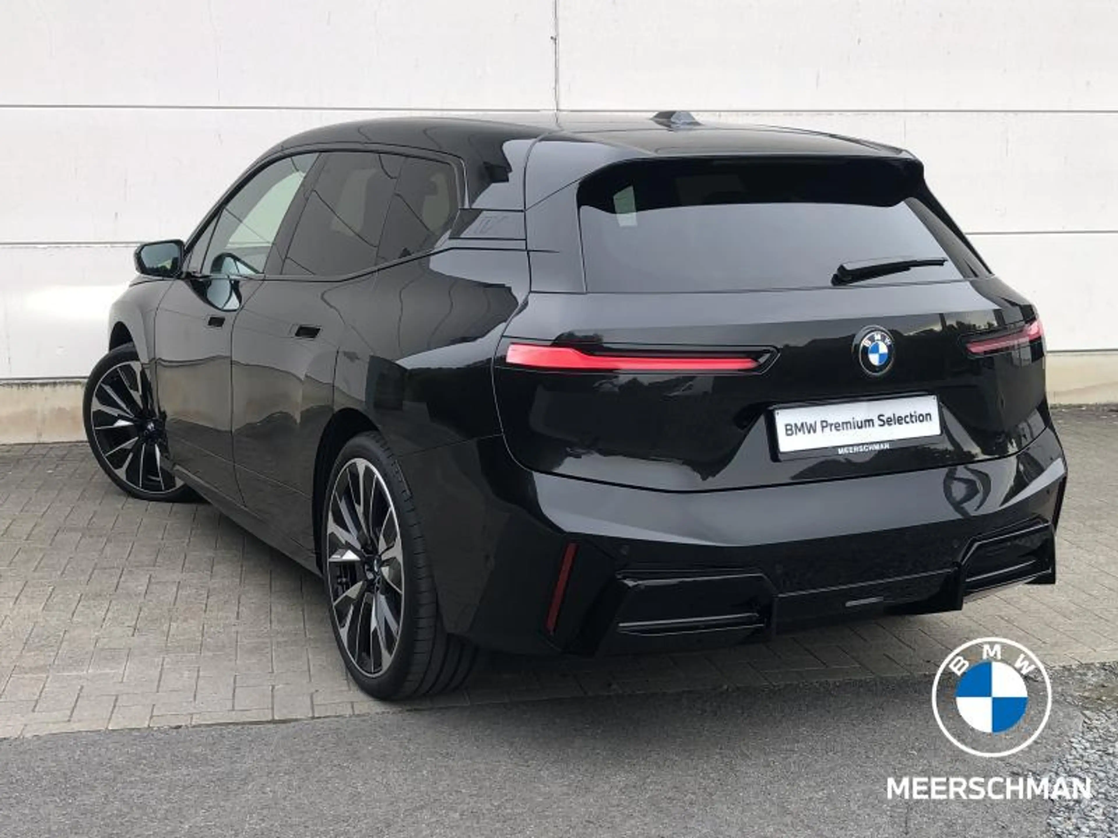 BMW iX Msportpro HarmK climacomfort — photo 5