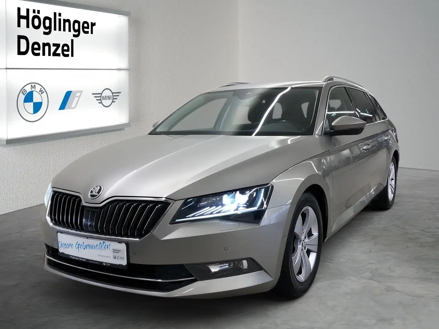 Skoda Superb Kombi 2,0 TDI Style DSG Beige - 1